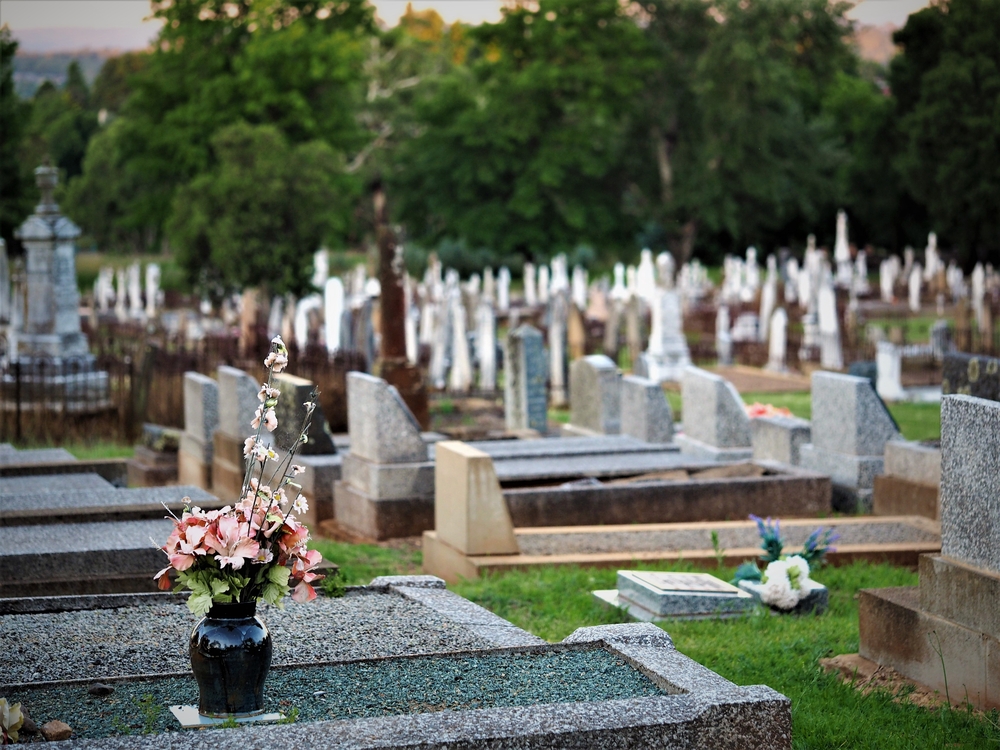 headstone-plaques.jpg